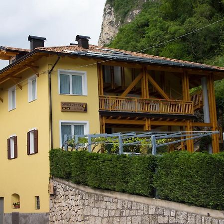 Affittacamere La Ferrata St. Michael an der Etsch Exterior foto